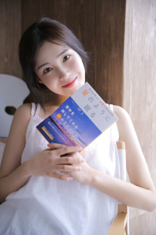 乔安娜赛后宣布退役结束格斗生涯
